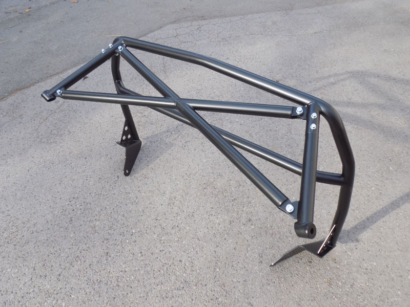 Clubsport-Bügel (kurze Ausführung) passend für Porsche 924/944, inkl. Diagonal-Kreuz 1-teilig (mittig geschweißt), inkl. eingeschweißtem und gebogenem Gurtrohr, Schwarz Pulver beschichtet