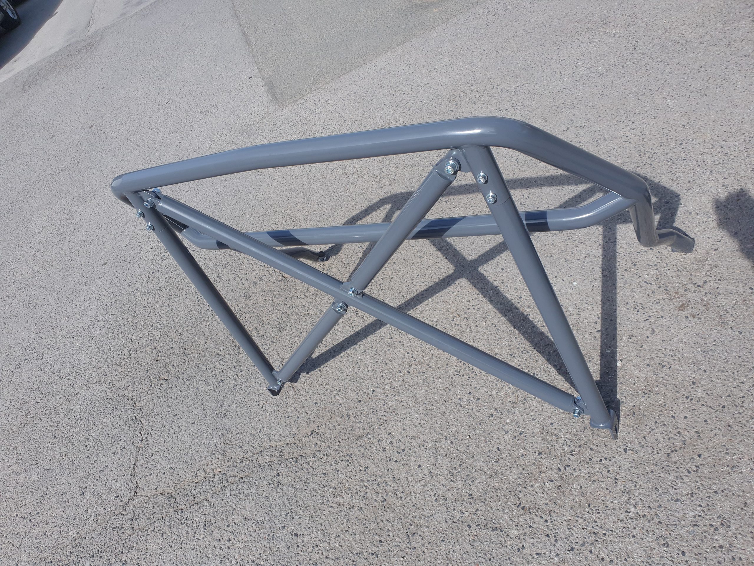 Clubsport-Bügel, passend für Porsche 996, inkl. Diagonal-Kreuz 3-teilig, inkl. eingeschweißtem und gebogenem Gurtrohr, Grau Pulver beschichtet (Sonderfarbe gegen Aufpreis)