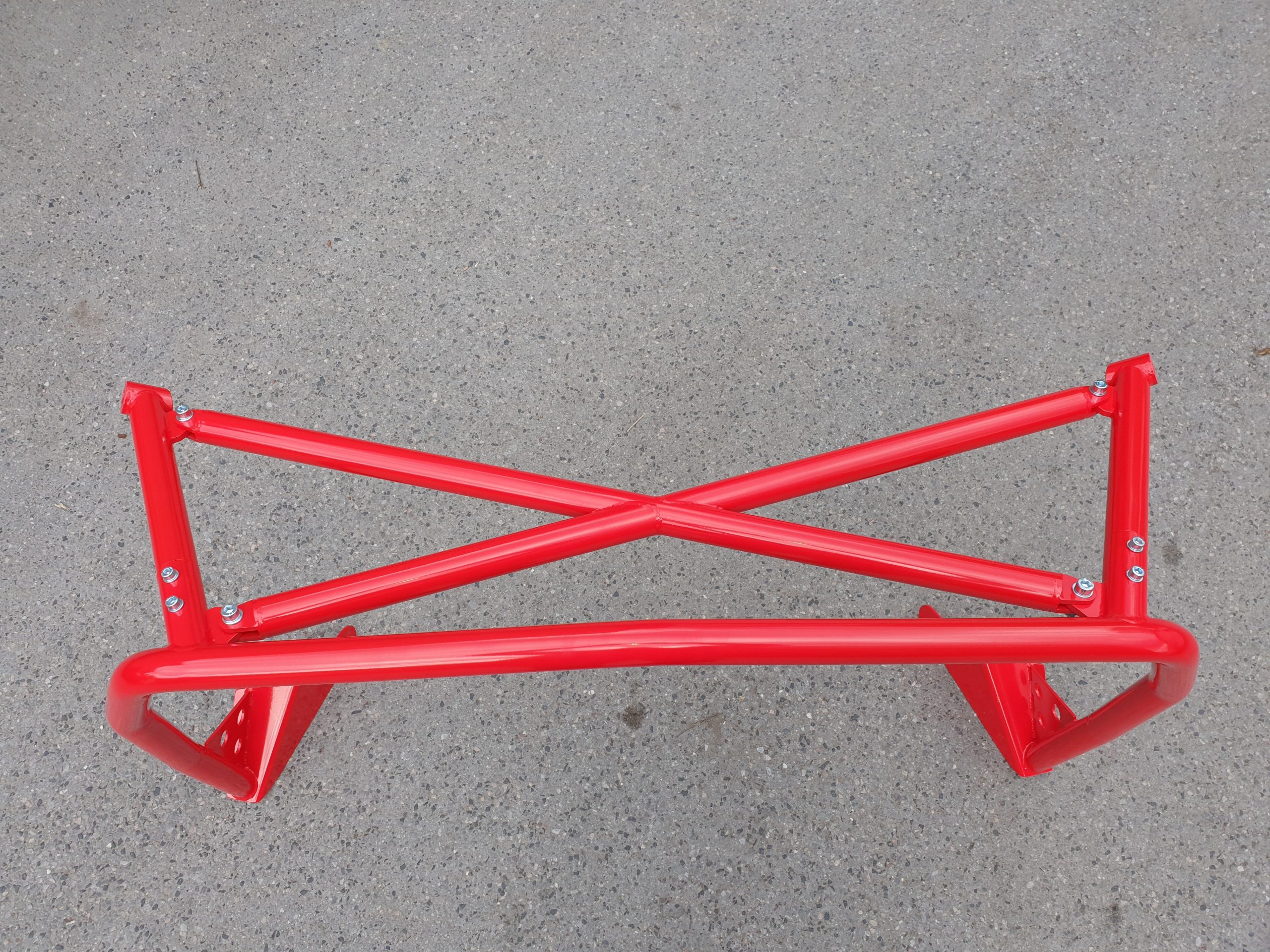 Clubsport-Bügel (kurze Ausführung) passend für Porsche 924/944, inkl. Diagonal-Kreuz 1-teilig (mittig geschweißt), Rot Pulver beschichtet